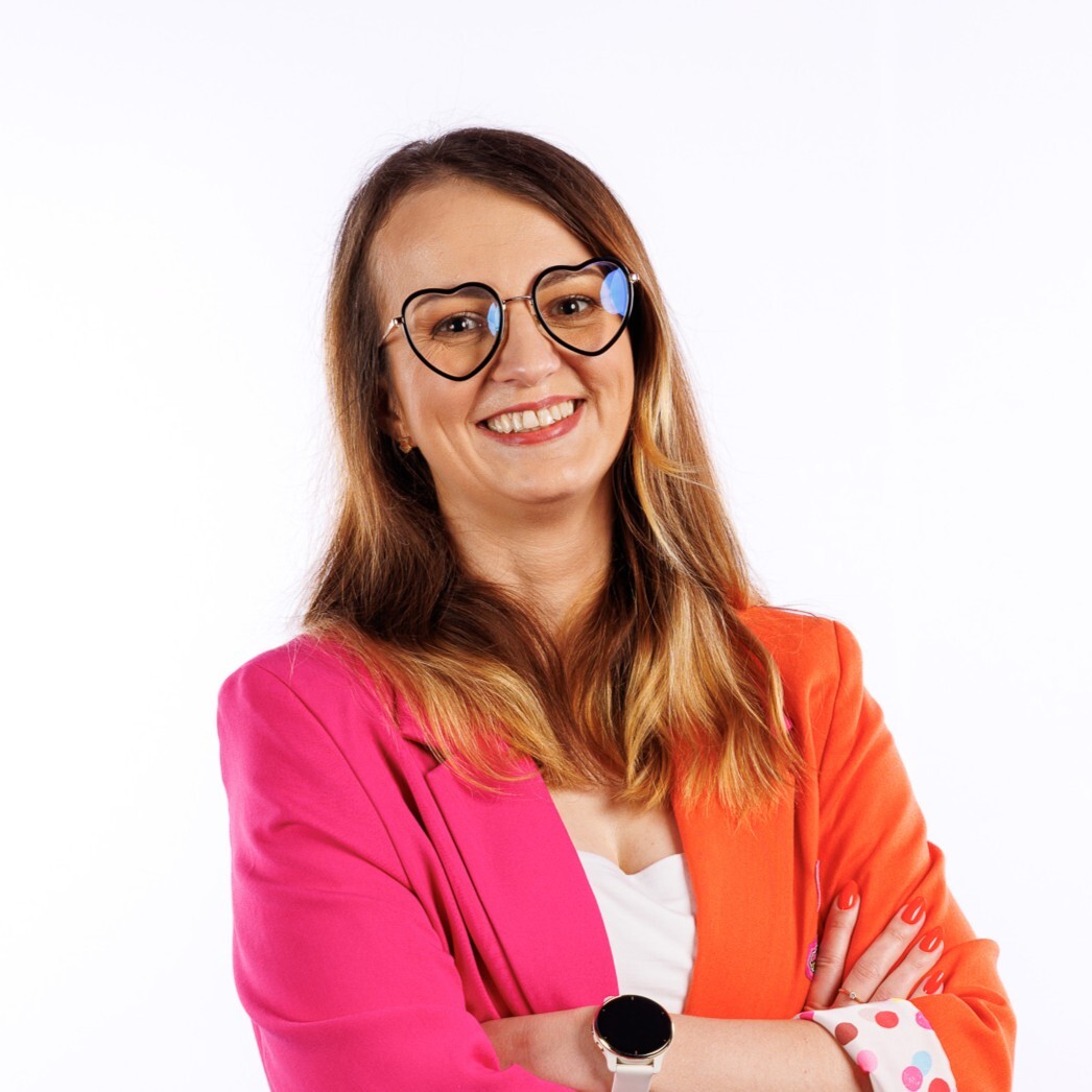 Sandra Gomez, Senior Developer